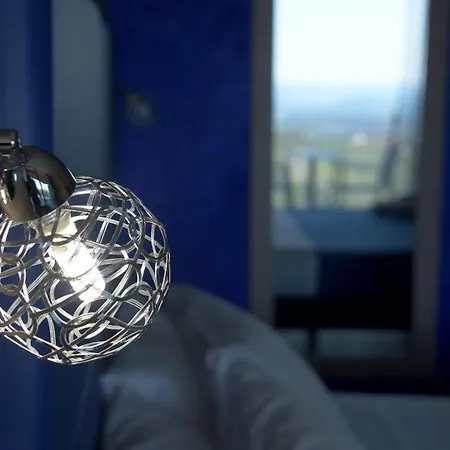 Casa Castella - Langhe (Adults Only) Çiftlik konaklama *