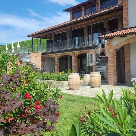 Agroturismo Casa Castella - Adults Only - Langhe