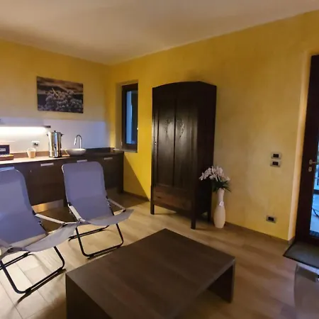 Casa Castella - Langhe (Adults Only) Çiftlik konaklama *