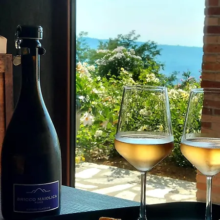 Casa Castella - Langhe (adults Only) Lantgård