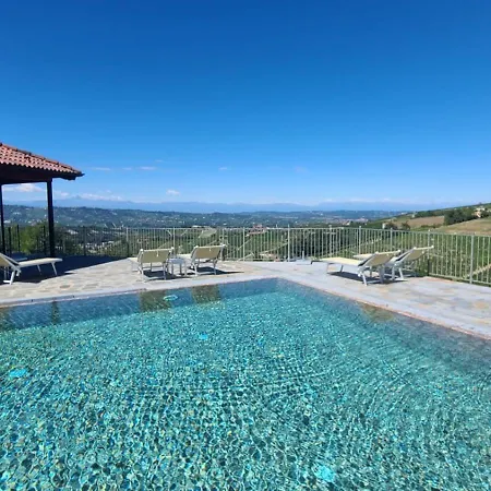 Casa Castella - Langhe (Adults Only) Çiftlik konaklama *