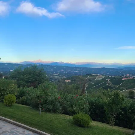Casa Castella - Langhe (Adults Only) Çiftlik konaklama Diano dʼAlba