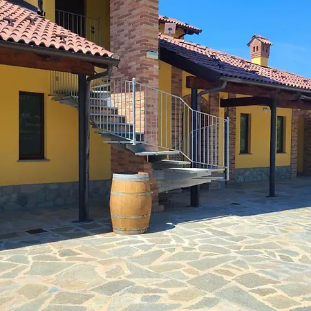 Farm stay Casa Castella - Adults Only - Langhe