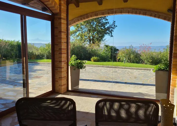 Casa Castella - Langhe (adults Only) Κατάλυμα σε φάρμα